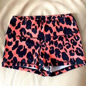 Fleo Coral Leopard High Rise Original shorts
